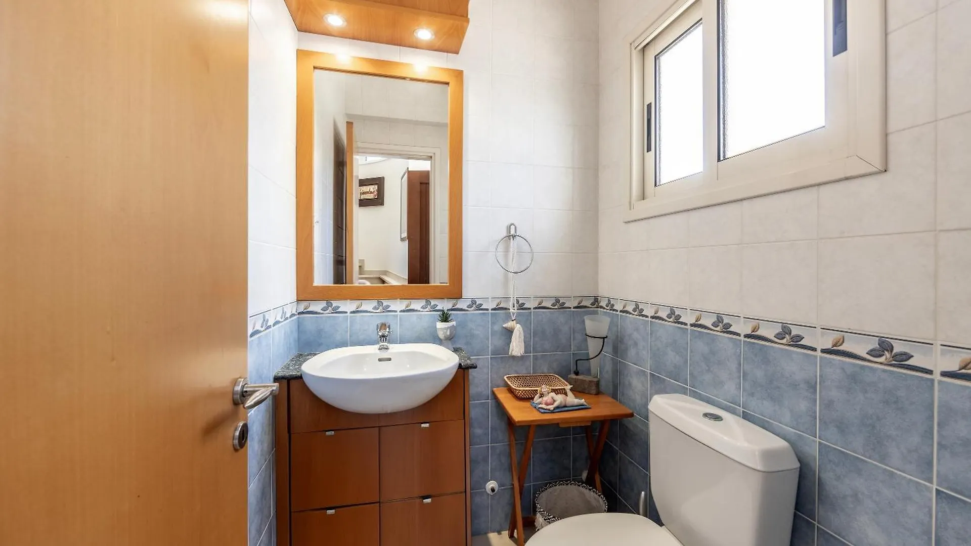 Chelidonia Larnaca Seafront Villa Meneou 0*,  Cyprus